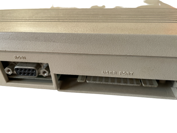 commodore_128_back_1 c
